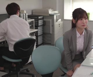 Cô bạn gái ngon cơm thèm địt