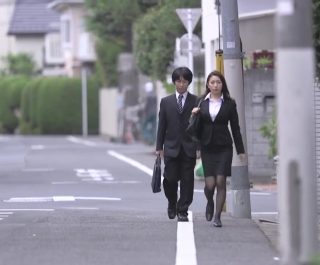 Chị sếp dâm tặc khó đỡ