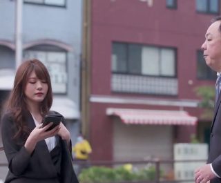 Gạ tình gã cấp dưới đã có vợ